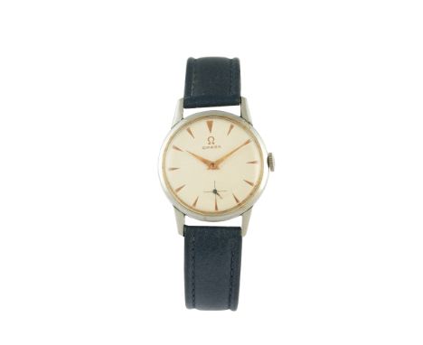 Omega"Honeycomb" dial model. Winding mechanical movement (cal.267) with serial nº 16353343. Stainless steel case with the ref
