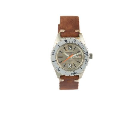 CaunymaticCaunymatic model. Winding mechanical movement (cal. AS 1916) with date and day of the week at 15h. Case with stainl