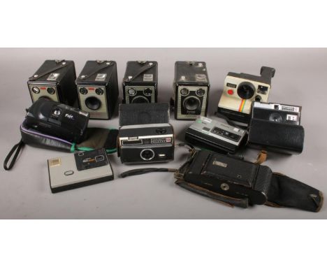 A quantity of cameras. Including Ensign-Selfix 20, Brownie box cameras, Polaroid, etc.  