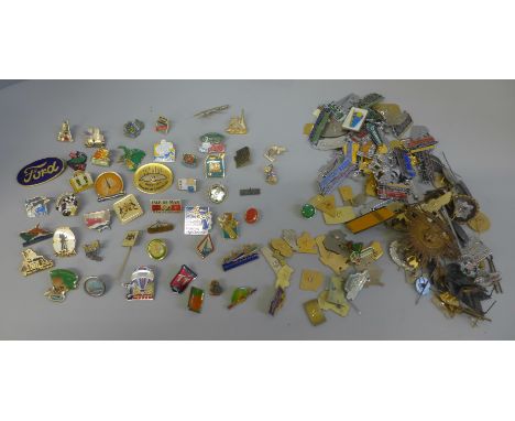 Assorted vintage pin badges 