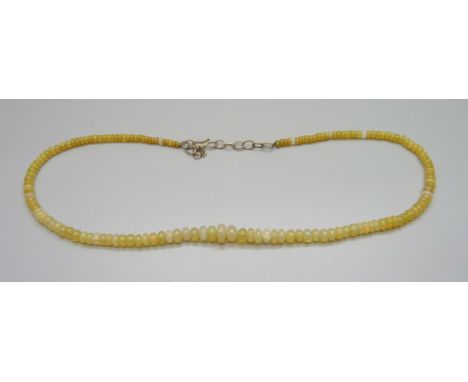 An Ethiopian opal bead necklace 