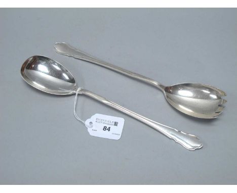 A Pair of Hallmarked Silver Salad Servers, Sheffield 1946, Mappin &amp; Webb, with wavy rim handles (170grams).