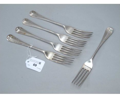 Five Edwardian Hallmarked Silver Rattail Pattern Table Forks, William Hutton &amp; Sons, London 1902, (410grams).