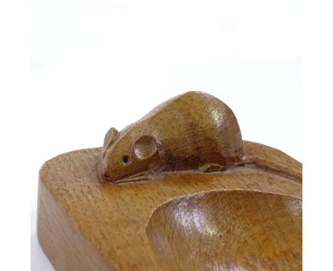 Robert Mouseman Thompson, oak ashtray with mouse decoration, length 10cm 