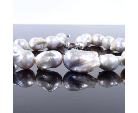 A single-strand Princess Baroque pearl necklace, with sterling silver clasp, necklace length 16", 99.1g 