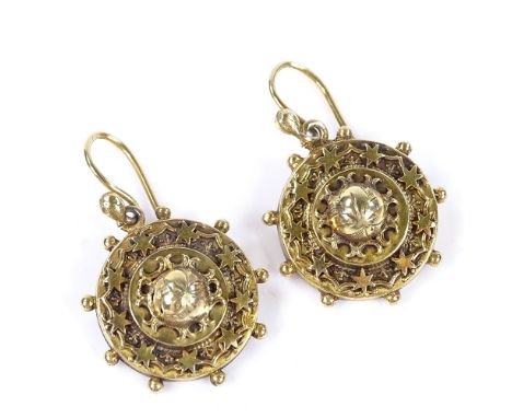 A pair of Antique pinchbeck disc drop earrings, with star surround and bead edge, diameter 18mm, 3.6g 