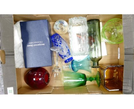 A mixed collection of item to include: Art Glass, Boxed Wedgwood Glass Christmas Goblet, Art Deco Glass etc 
