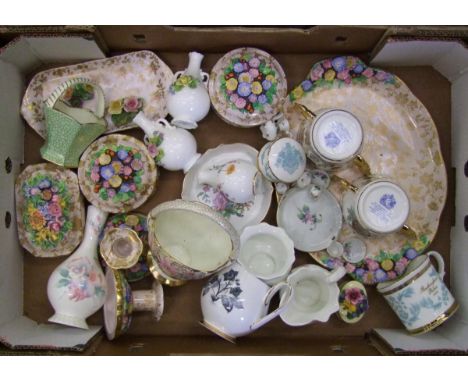 A mixed collection of ceramic items to include: Aynsley vase, Paragon twin handled cups, Coalport, Tuscan china etc (1 tray) 