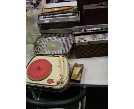 A collection of AM / FM radios to include: Roberts R707, Grundig Melody Boy 1000 etc together with French made portable recor