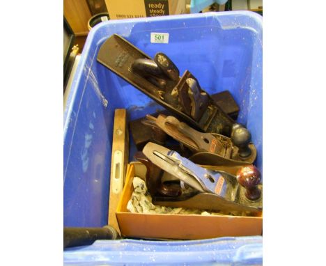 Box of vintage tools: to include planes, spirit level etc 