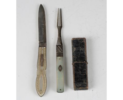 An Victorian mother-of-pearl and silver folding fruit knife, Sheffield 1857 closed length 9cm, two early 19th century mother-