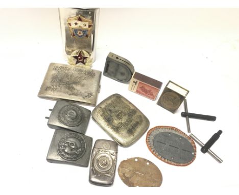 A Collection of retrospective WW2 Third Reich and other items including a bezel compass, red submarine fleet flask, paratroop