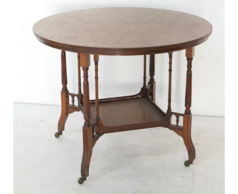 Victorian mahogany centre table by Gregory & Co., Regent Street, London, circa 1880, circular top with reeded edge supported 