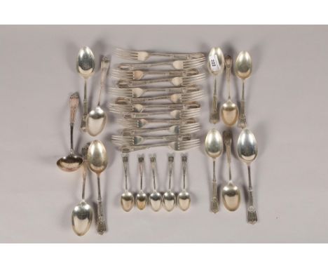Assorted Edward VII hallmarked silver flatware