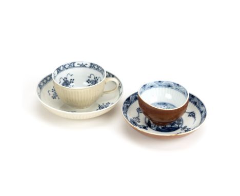 Meissen Koppchen und Teetasse4-tlg., Meissen, Koppchen und Untertasse mit braunem Fond, um 1750/60, Außenseiten kapuzinerbrau