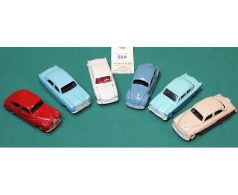 6 Dinky Toys. Vauxhall Cresta, red/cream. Austin Somerset, red. Sunbeam Rapier, blue/turquoise. Ford Zodiac, two-tone blue. V