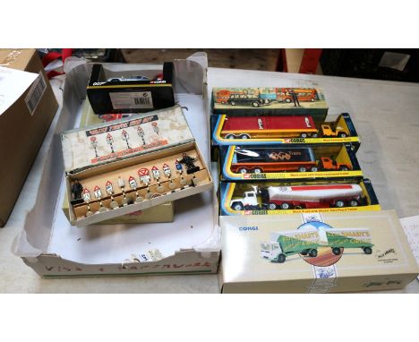 7 Corgi models to include, Corgi Classics American Le France, Billy Smarts A.E.C. Mercury Truck &amp; Trailor, 1106 Mack Cont