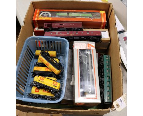 A quantity of OO model railway. 7 locomotives by Hornby, Lima and Tri-ang, including 2 Battle of Britain Class Tangmere 34067