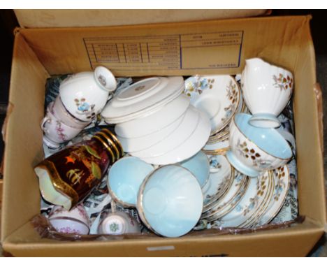 BOX CONTAINING ASSORTED TEA WARE, CARLTON WARE VASE ETC     