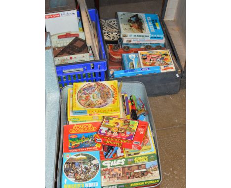 CASE &amp; 2 BOXES WITH VARIOUS VINTAGE GAMES     