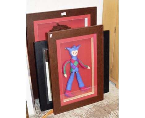 3 FRAMED PUPPET / SOFT TOY DISPLAYS     