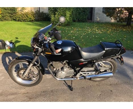 1988 HONDA XBR500-H 500 CC. REGISTRATION NO. E667 KDL, V5C PRESENT. DATE OF FIRST REGISTRATION; 18/07/1988. VIN PC155200650. 