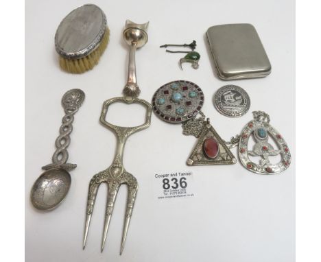 A quantity of decorative items including a silver backed hair brush; bread fork; costume jewellery and a Kelt brooch by R Y C