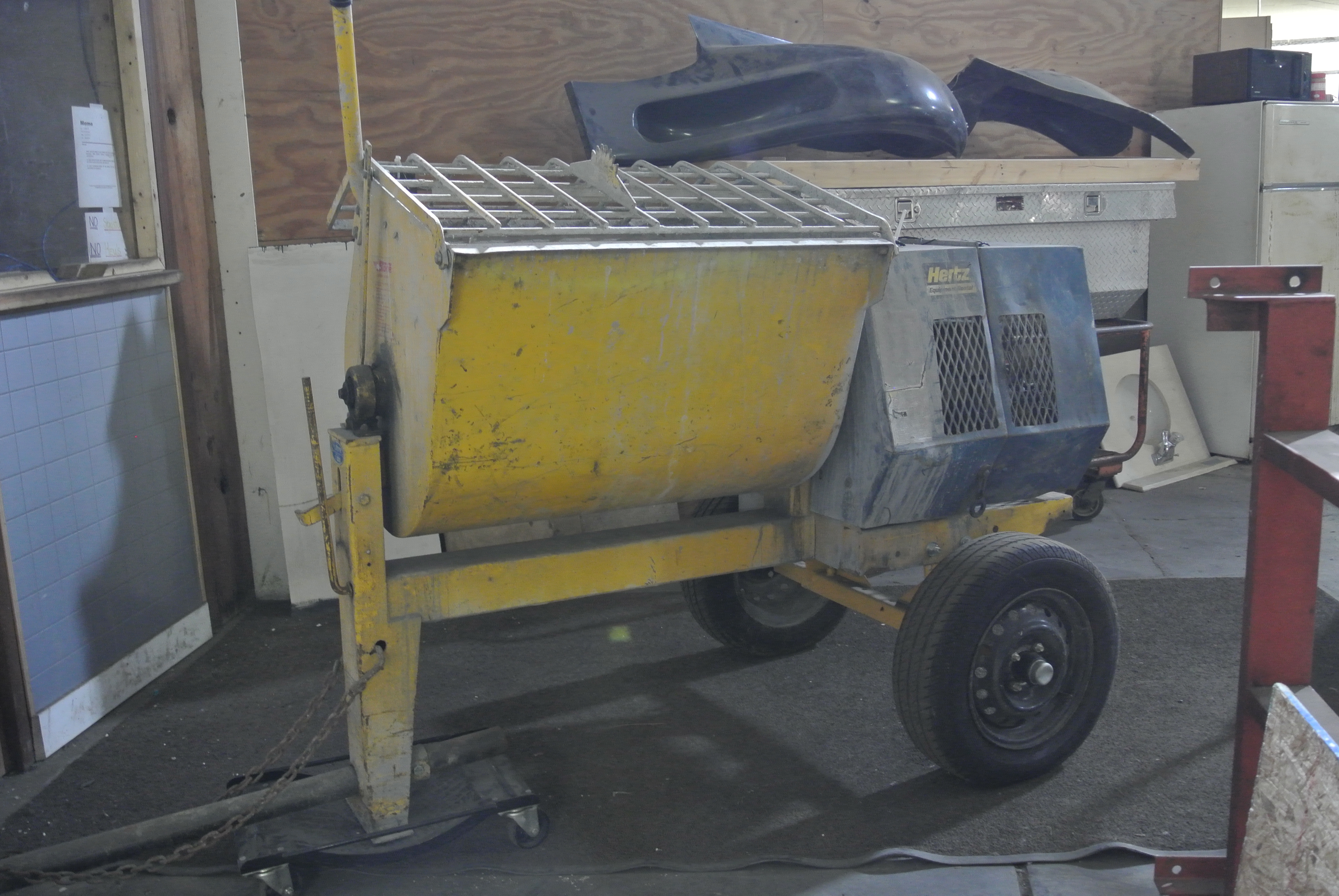 Stone Champion mortar mixer. Powered by a Honda 8hp motor. Model 855pm