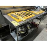 Table de Travail en Acier Inox. avec dos, . 60'' x 24''