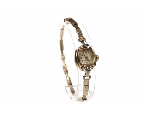 LADY'S BULOVA MID TWENTIETH CENTURY FOURTEEN CARAT GOLD MANUAL WIND WRIST WATCHthe rounded square dial with applied gold colo