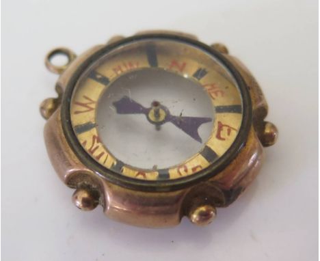 A 9ct Yellow Gold Compass Fob, 4.5 g