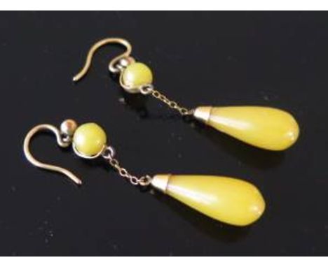 A Pair of Vintage Pendant Earrings, c. 4 cm
