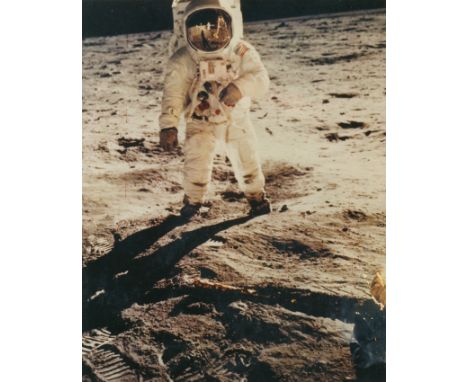 Nasa. PETIT FORMAT. Rare. L'astronaute Buzz Aldrin debout sur le sol lunaire. Une des images les plus mythique du XXème siècl