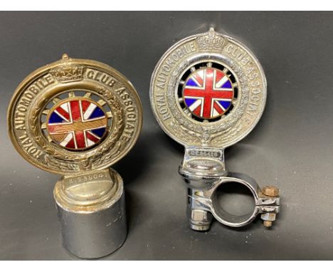 An RAC Associate member's badge with bar attachment, possibly for a motorcycle, good enamel union jack centre, no. CZ56428 pl