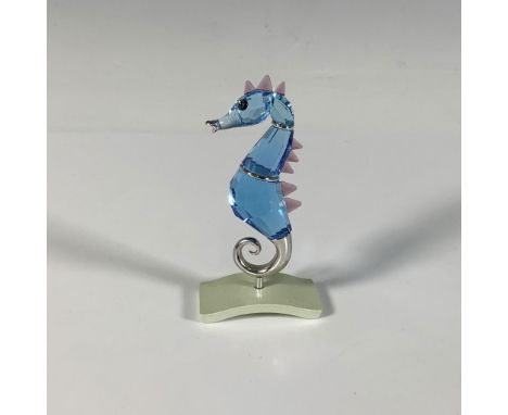Part of the Exotic Fish and South Sea collection, this charming sea creature is crafted from blue and purple crystal, enhance