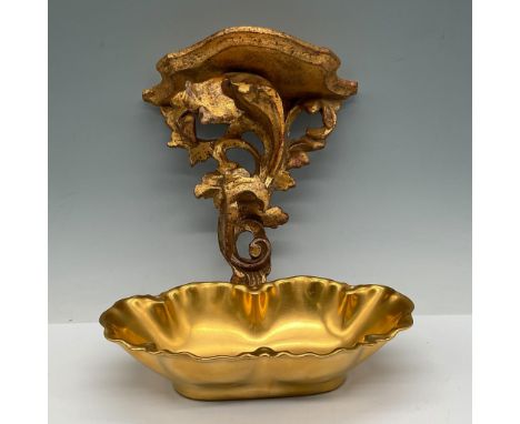 Carved wooden wall shelf in Florentine style with gilt overlay (7"L x 6.75"W x 3.5"H) - Florentia Italy tag; and lovely ruffl