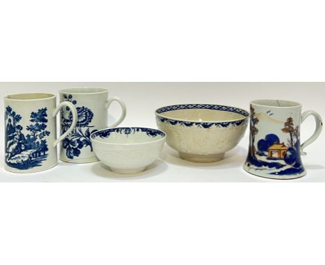 A mixed group of early English porcelain comprising two Worcester blue and white mugs (natural sprays and promenade, both cre