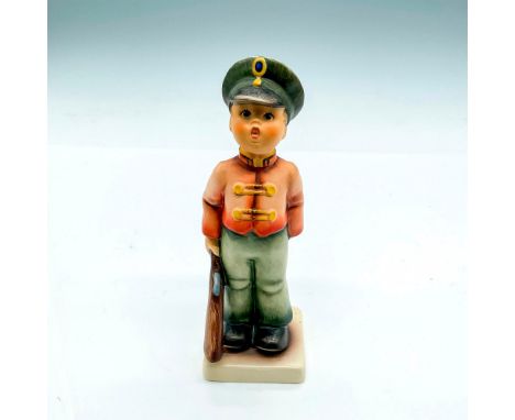 Hand painted boy in soldier uniform with rifle. Goebel Germany backstamp. Impress mark 332. Issued: 1991Dimensions: 2"L x 2"W