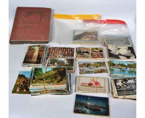 Postcards; a large collection of vintage and antique postcards - comprising of a quantity of loose, and some in album. To inc