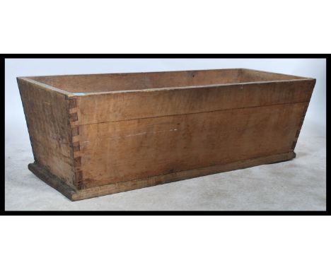 A 19th Century Victorian elm trough possibly used for dough or salting bacon, dovetail detail. Ideal for table conversion.