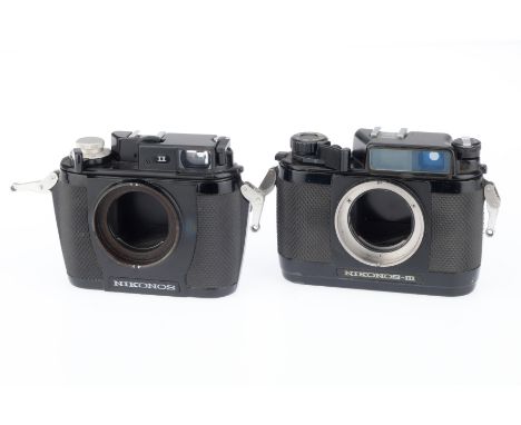 comprising a Nikonos II, black, body F-G, shutter working, not further checked, and a Nikonos III, black, body F, advance nee