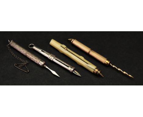 A 9ct gold propelling toothpick, Birmingham 1991, in cylindrical engine turned case, with suspension loop, 4.5cm long, 5.5g, 