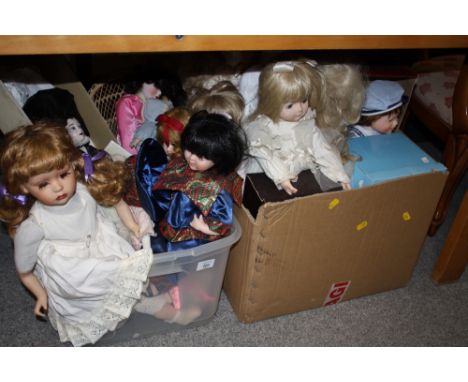TWO BOXES OF VINTAGE AND MODERN PORCELAIN HEADED DOLLS TO INCLUDE HANDMADE / PAINTED EXAMPLES
