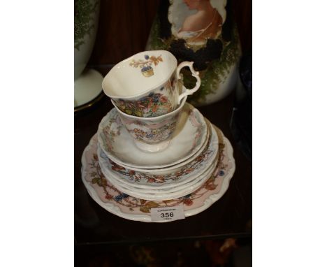 A COLLECTION OF ROYAL DOULTON BRAMBLY HEDGE CHINA TO INCLUDE CUPS AND SAUCERS 