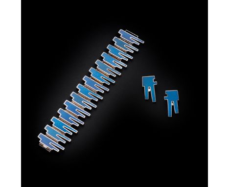 BENTE BONNE (DANISH 1929-1996) FOR GEORG JENSEN PAIR OF EARRINGS AND BRACELET model numbers '120' and '132', set with blue en
