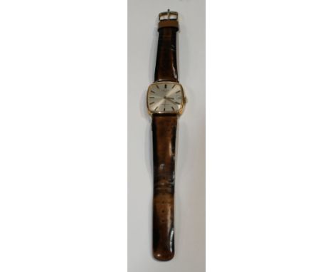 A 9ct gold Rotary gentleman's watch, square champagne dial, baton indicators, subsidiary seconds dial, date aperture, inscrib