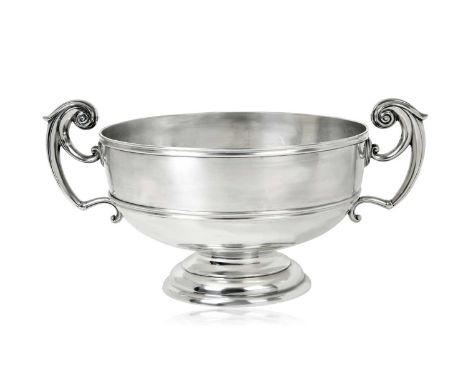 An Edward VII Silver Two-Handled Cup,  by John and William F. Deakin, Sheffield, 1901 tapering cylindrical and on spreading f