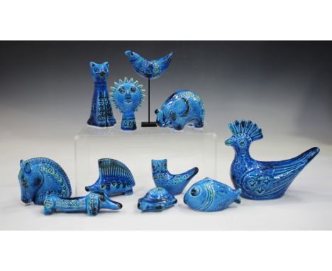 Eleven Aldo Londi Bitossi Rimini Blu Spagnolo range animals and models, including two birds, a horse's head, a chicken and an