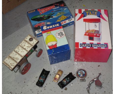 Box of assorted collectables to include: Mamod steam engine; two Corgi bat mobiles; Corgi James Bond Aston Martin DB5 (all un