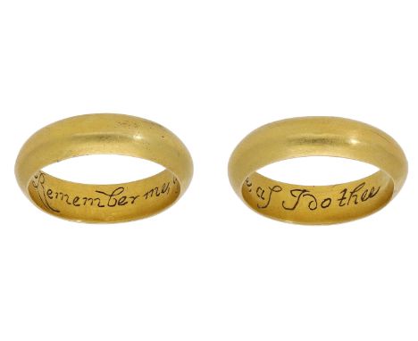A gold posy ring, circa 1700-1720, the D-shaped band inscribed to the interior in italics ‘Remember me, as I do thee’, maker’